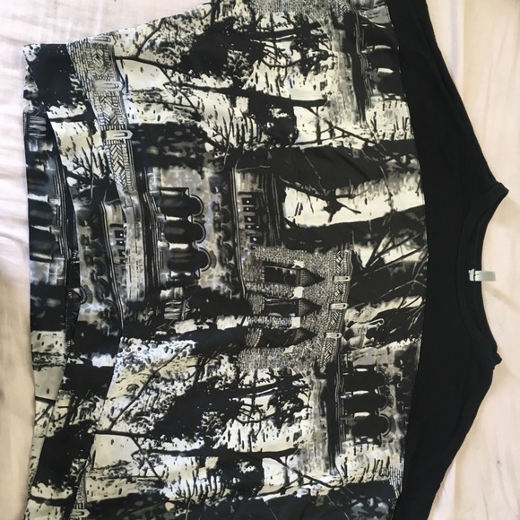 Tops! - Picture 2 of 4